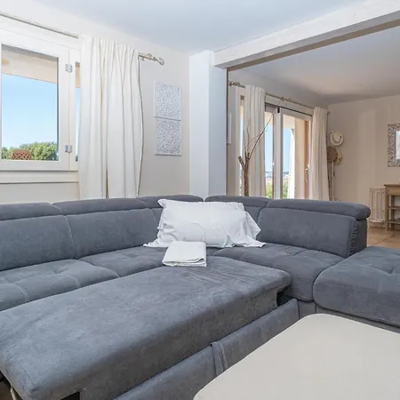 Patrizia-luxury House Apartment Olbia