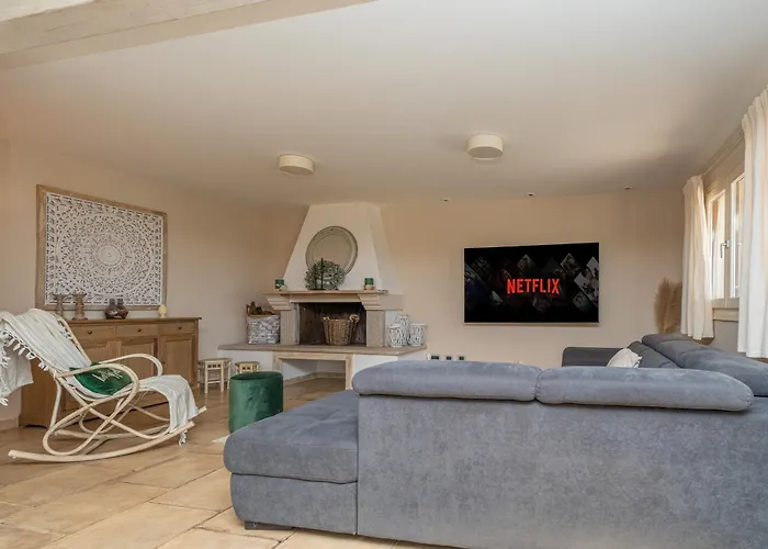 Patrizia-luxury House Olbia